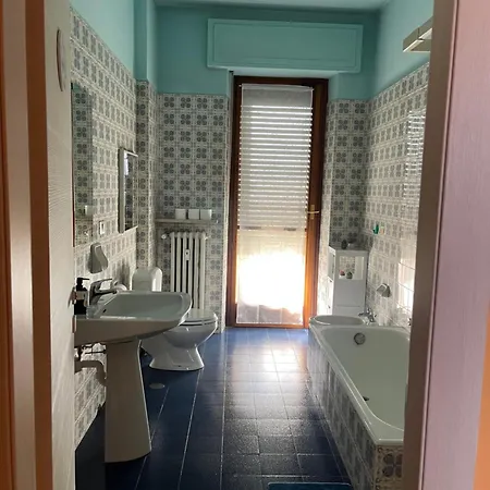 Boutique Attico In Centro Πανσιόν